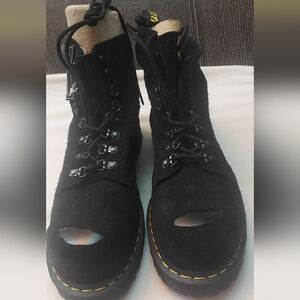 NWT Dr. Martens 1460 Pascal Steel Toe Black Suede Boots - Women's 11 / Men's 10